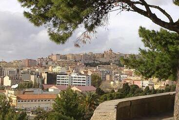 تختخواب و صبحانه Sardinia Domus