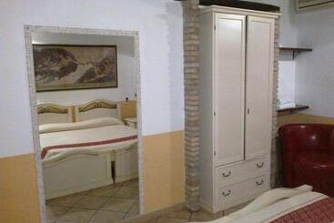 تختخواب و صبحانه Sardinia Domus