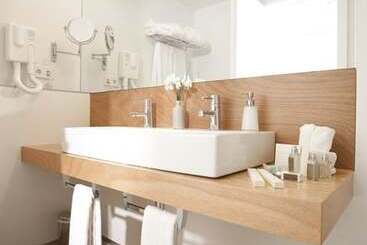 هتل Alenti Sitges