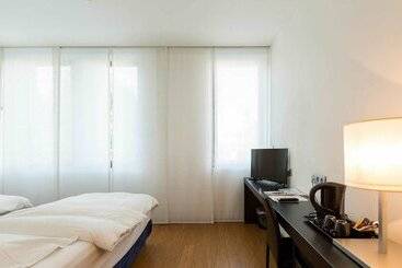هتل Hôtel Aqua By Happyculture