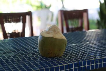 هتل Barefoot Beach Pad