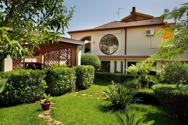 هتل B&b Il Mandorlo