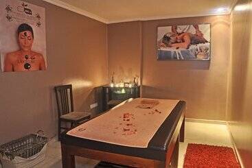 Cesar Hotel & Spa