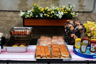هتل Chicago Getaway Hostel