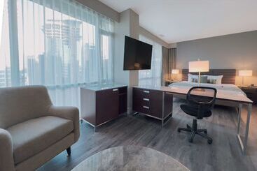 Coast Coal Harbour Vancouver Hotel By Apa