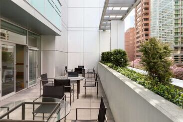 Coast Coal Harbour Vancouver Hotel By Apa
