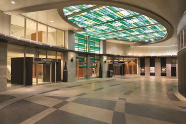 Coast Coal Harbour Vancouver Hotel By Apa