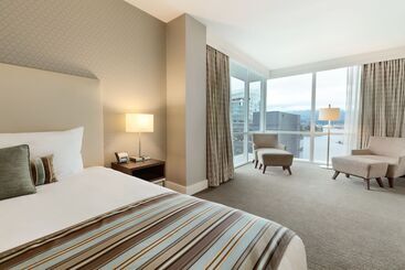 Coast Coal Harbour Vancouver Hotel By Apa