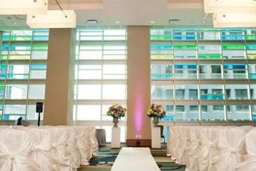 Coast Coal Harbour Vancouver Hotel By Apa