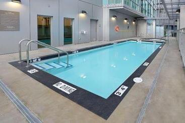 Coast Coal Harbour Vancouver Hotel By Apa