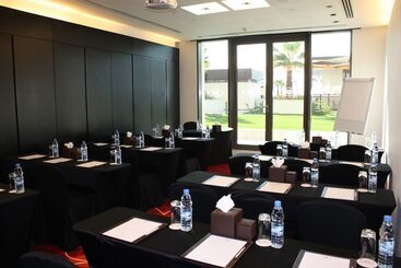 هتل Crowne Plaza Yas Island, An Ihg