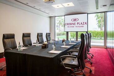 هتل Crowne Plaza Yas Island, An Ihg
