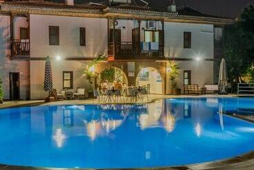 Dalyan Konak Su Otel