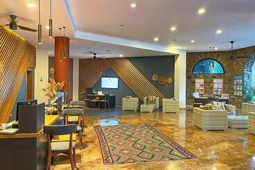 هتل Marmaris Bay Resort   Adults Only