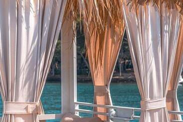 هتل Marmaris Bay Resort   Adults Only