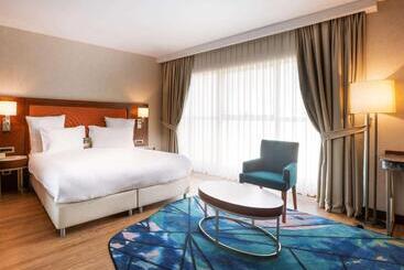 هتل Mercure Istanbul Bakirkoy
