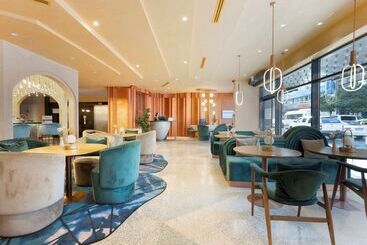 هتل Mercure Istanbul Bakirkoy