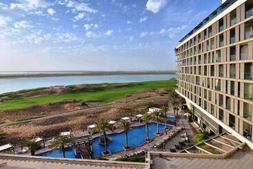 Radisson Blu Hotel, Abu Dhabi Yas Island