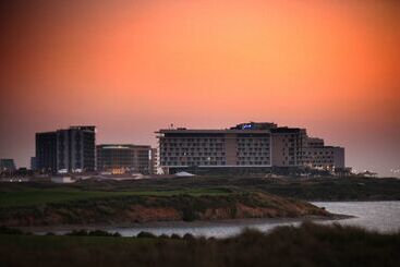 Radisson Blu Hotel, Abu Dhabi Yas Island