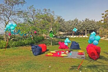 Radisson Blu Hotel, Abu Dhabi Yas Island