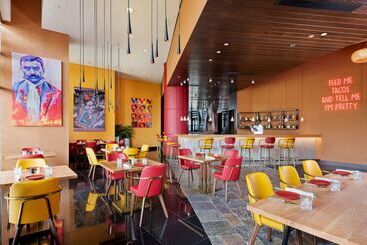 Radisson Blu Hotel, Abu Dhabi Yas Island
