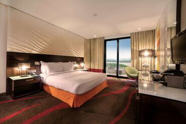 Radisson Blu Hotel, Abu Dhabi Yas Island