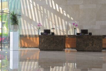 Radisson Blu Hotel, Abu Dhabi Yas Island