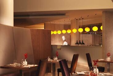 Radisson Blu Hotel, Abu Dhabi Yas Island