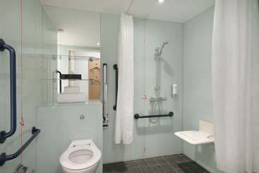 هتل Ramada By Wyndham Belfast