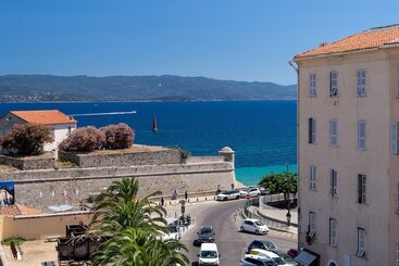 هتل San Carlu Citadelle Ajaccio