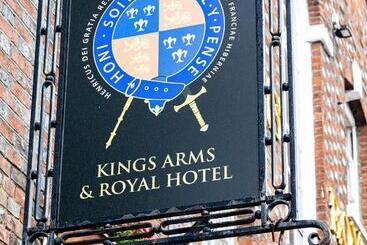The Kings Arms And Royal Hotel, Godalming, Surrey