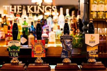 The Kings Arms And Royal Hotel, Godalming, Surrey