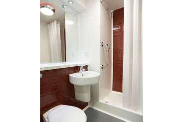 هتل Travelodge Birmingham Central Newhall Street