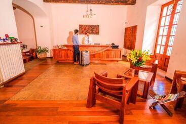 هتل Villa Antigua
