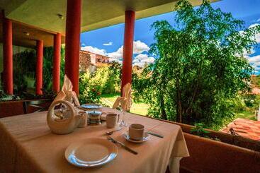 هتل Villa Antigua