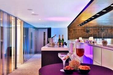 هتل W London