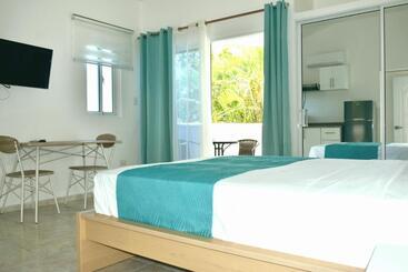 استراحتگاه Tropical Casa Laguna
