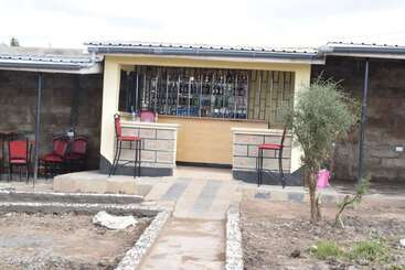 تختخواب و صبحانه Reconfort Villa Guest House