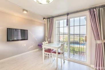 Buan Flaura Pension