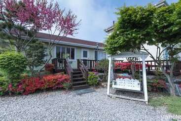 Buan Flaura Pension