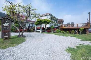 Buan Flaura Pension