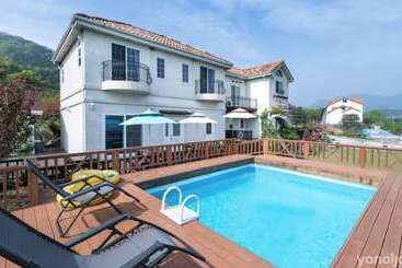Buan Flaura Pension