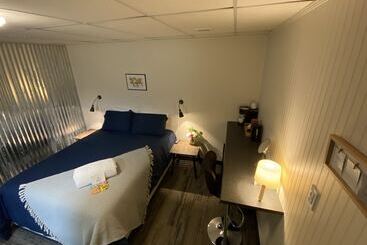 هتل Dawson Lodge