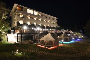 هتل Granp Glamping Resort