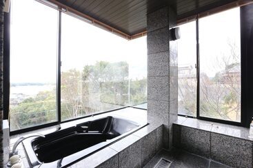 هتل Granp Glamping Resort