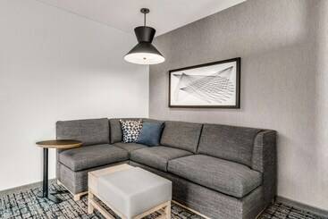 هتل Hyatt Place Colorado Springs Downtown