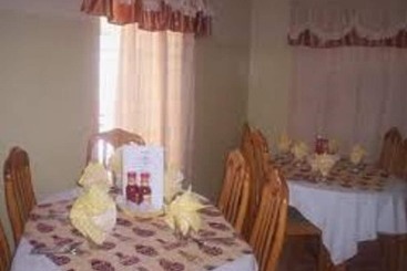 هتل Kinsa Lodge