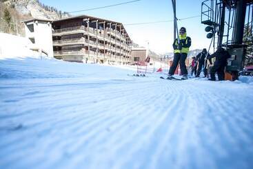هتل Les Balcons Du Mont Blanc