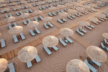 هتل Liu Resorts