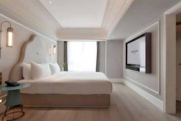 هتل Mercure Chengdu Jinniu Wanda Plaza
